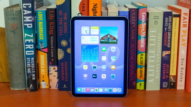 iPad mini (2024) review photos